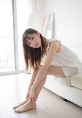 内衣少女