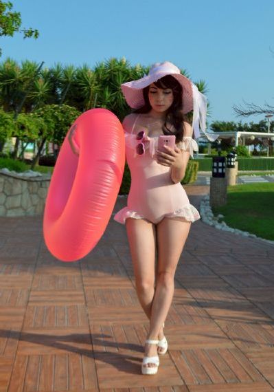 善良的妻子