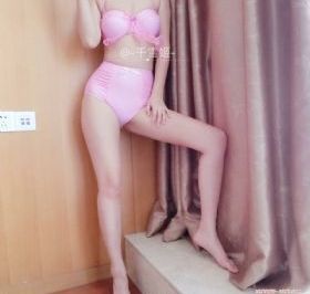 美女跳舞