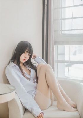 巨大女英雄