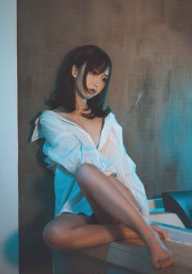 办公室狂肉校花h陈舒